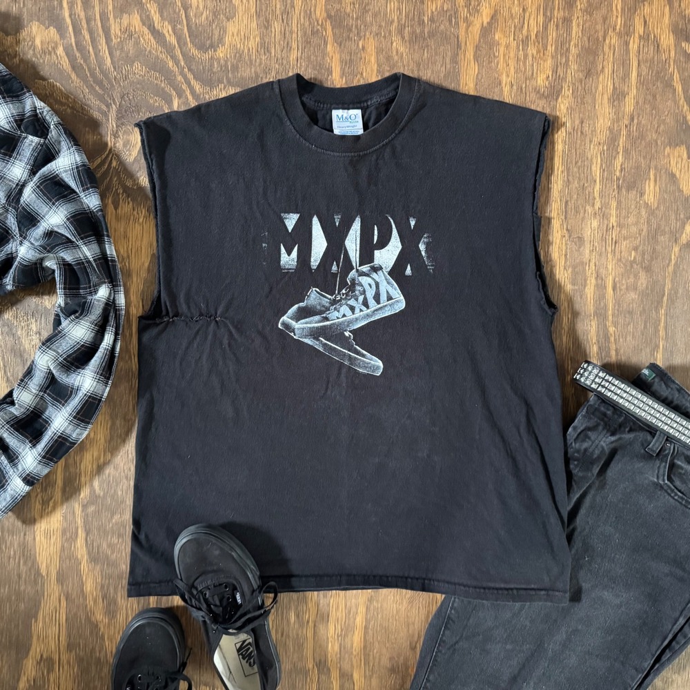 Vintage MxPx 2005 Copyright Cutoff Band Tee XL M&O Black Punk Sleeveless tee‎